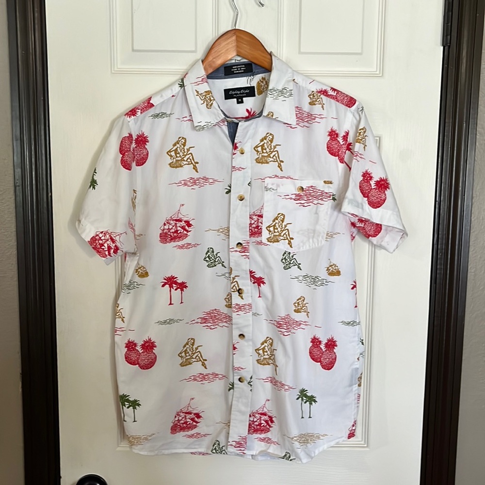 Eighty Eight Platinum dress shirt. Size Medium
